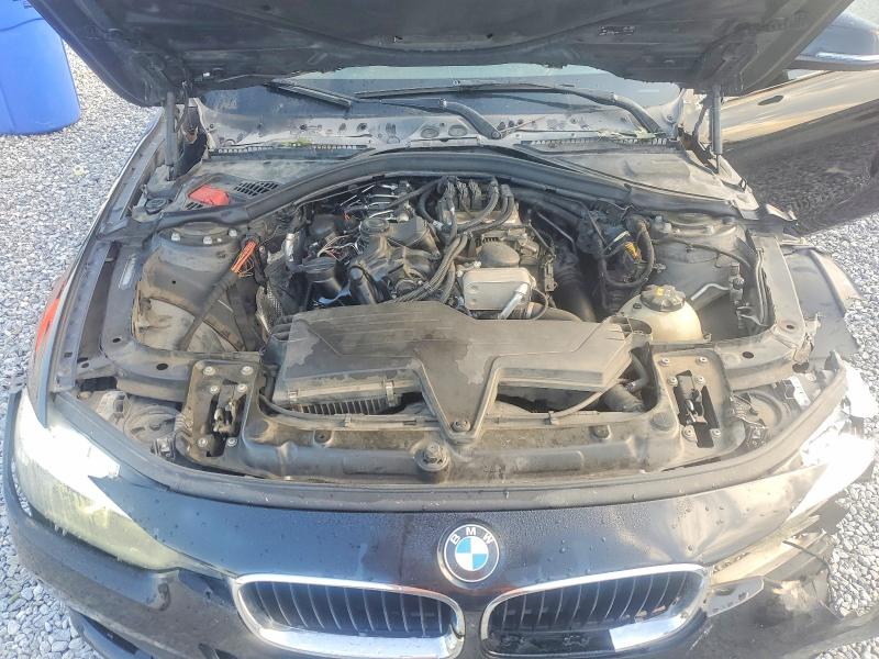 Photo 11 from auction – 2016 BMW 320 with VIN WBA8E1G54GNT37938