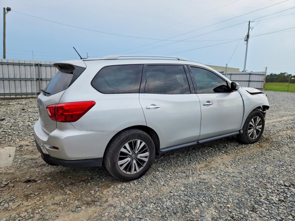 Photo 3 from auction – 2018 NISSAN PATHFINDER with VIN 5N1DR2MM7JC661102