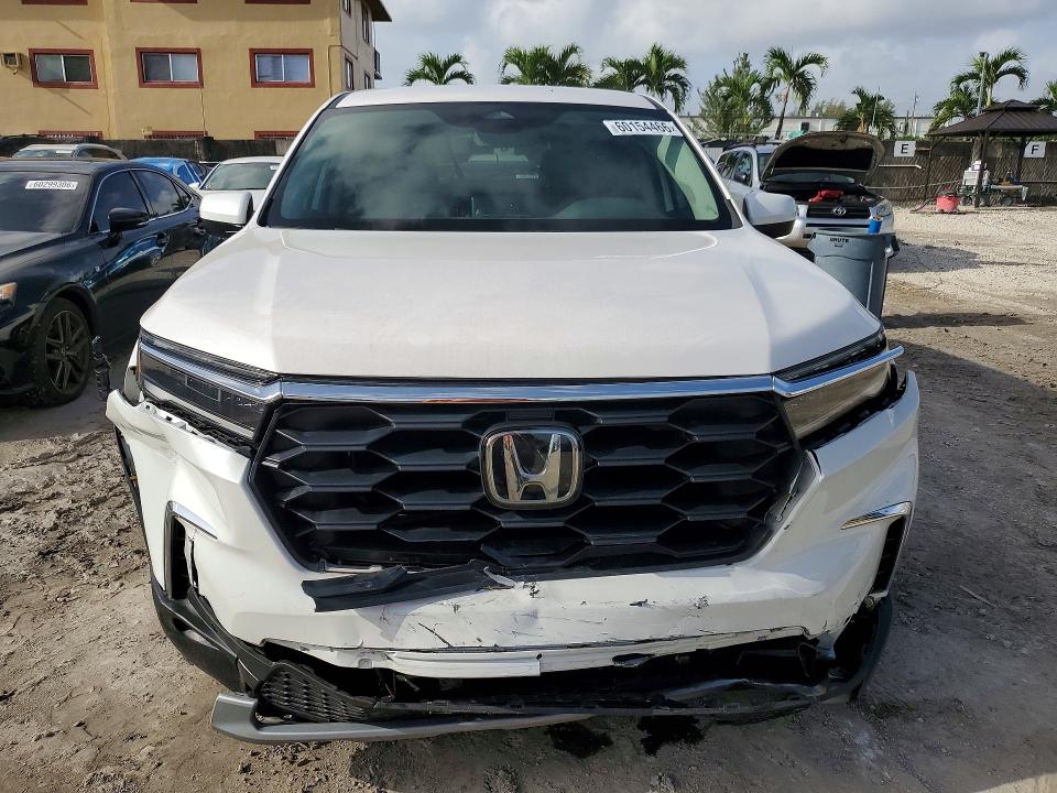 Photo 5 from auction – 2025 HONDA PILOT with VIN 5FNYG2H42SB019266