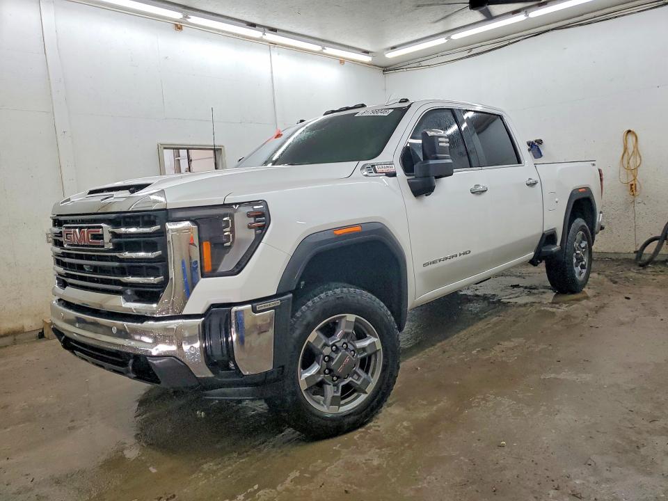 GMC SIERRA 2025 مع رقم تعريف المركبة 1GT4UNEY5SF122970 - صورة من المزاد