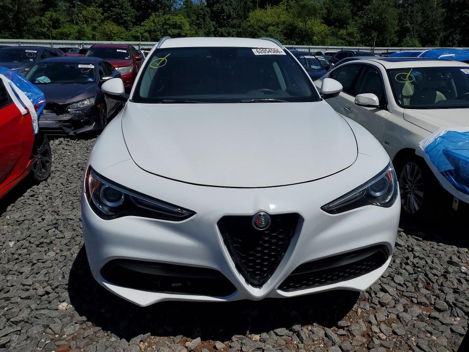 Photo 5 from auction – 2019 ALFA ROMEO STELVIO with VIN ZASPAJAN3K7C71311