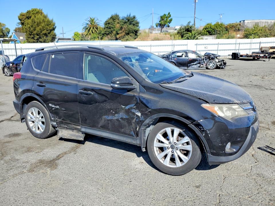 Photo 4 from auction – 2014 TOYOTA RAV4 with VIN 2T3DFREV6EW157379