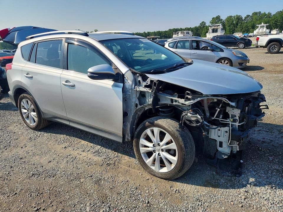 Photo 4 from auction – 2014 TOYOTA RAV4 with VIN JTMYFREV9ED035503