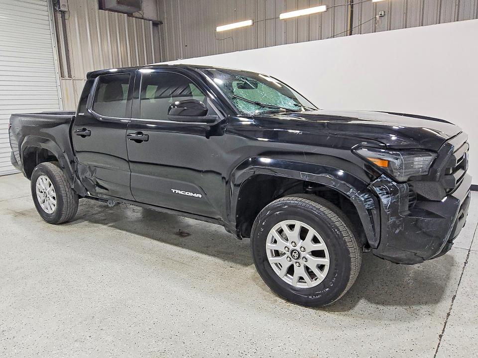 Фото 4 с аукциона – 2025 TOYOTA TACOMA с VIN 3TMLB5JN2SM203535