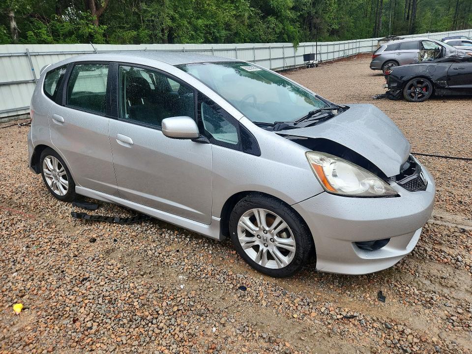 Photo 4 from auction – 2011 HONDA FIT with VIN JHMGE8H54BC027782