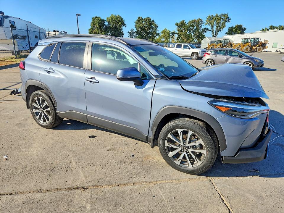 Photo 4 from auction – 2023 TOYOTA COROLLA CROSS with VIN 7MUDAAAG8PV044776