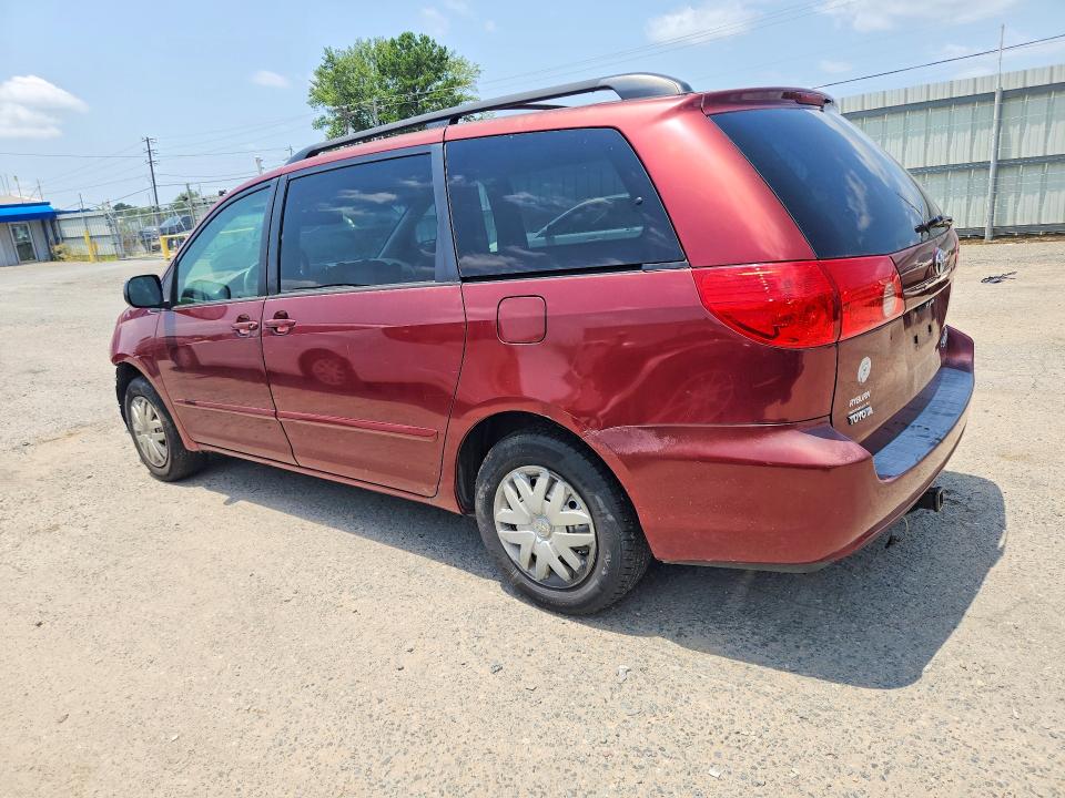 Photo 2 from auction – 2010 TOYOTA SIENNA with VIN 5TDKK4CCXAS292738