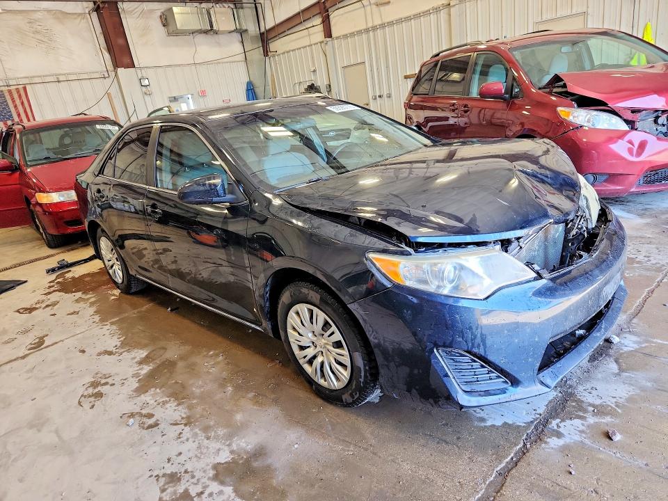 Photo 4 from auction – 2014 TOYOTA CAMRY with VIN 4T4BF1FK6ER377293