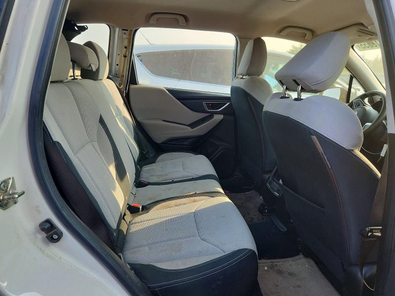 Photo 10 from auction – 2019 SUBARU FORESTER with VIN JF2SKACC1KH502388