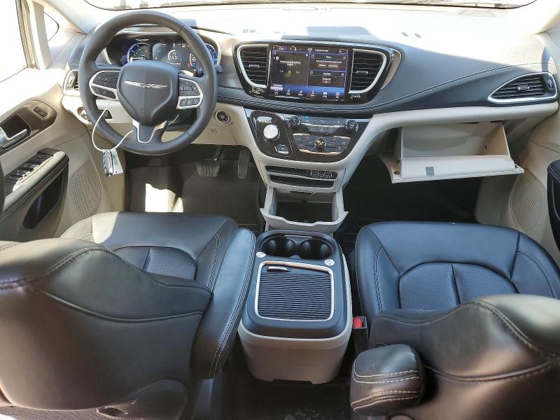 Photo 8 from auction – 2023 CHRYSLER PACIFICA with VIN 2C4RC1L7XPR542123