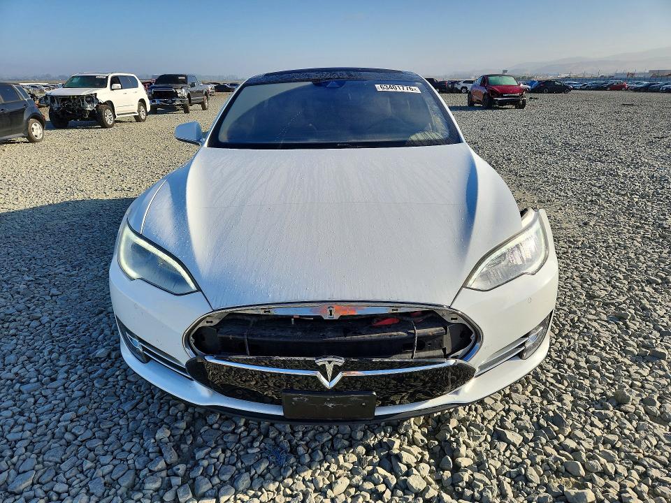 Photo 5 from auction – 2015 TESLA MODEL S with VIN 5YJSA1H26FFP78010