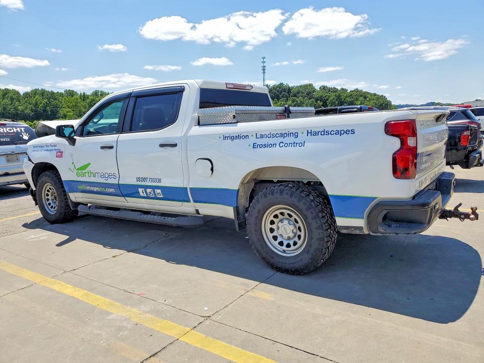 Photo 2 from auction – 2020 CHEVROLET SILVERADO with VIN 3GCUYAEF3LG347285