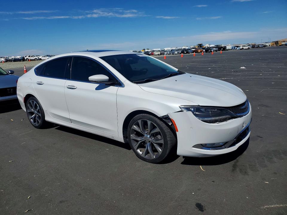 Photo 4 from auction – 2015 CHRYSLER 200 with VIN 1C3CCCCG6FN640549