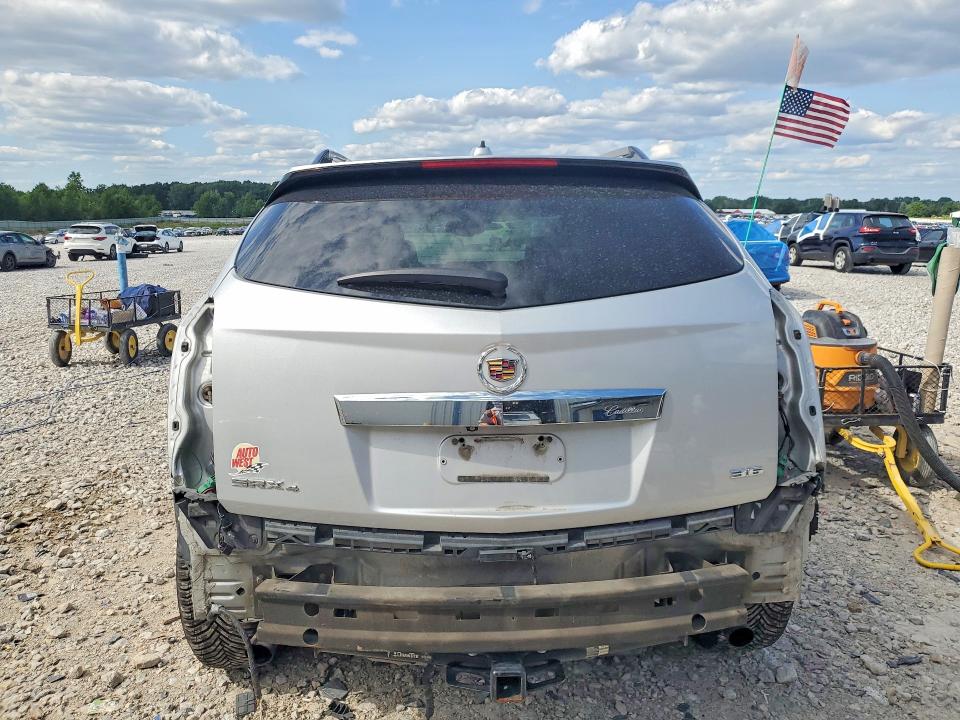 Photo 6 from auction – 2015 CADILLAC SRX with VIN 3GYFNEE3XFS594443