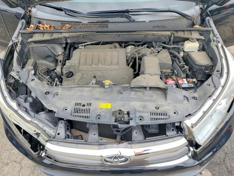 Photo 12 from auction – 2015 TOYOTA HIGHLANDER with VIN 5TDJKRFH0FS180554
