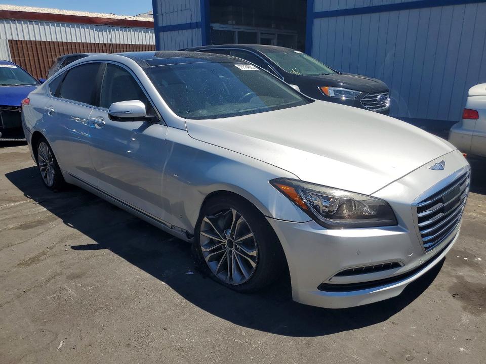 Photo 4 from auction – 2015 HYUNDAI GENESIS with VIN KMHGN4JE3FU025733
