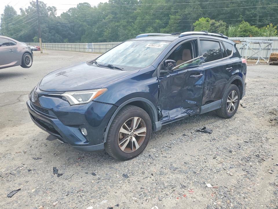 TOYOTA RAV4 2017 z numerem VIN JTMWFREV2HJ707950 - Zdjęcie z aukcji
