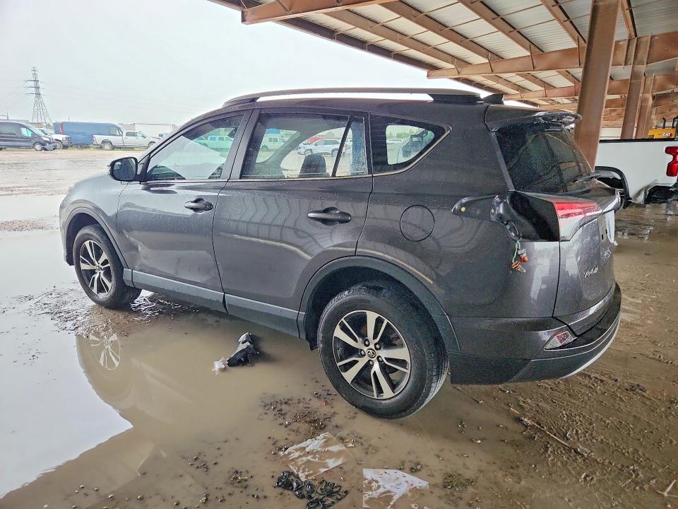 Photo 2 from auction – 2017 TOYOTA RAV4 with VIN JTMWFREV1HJ713240