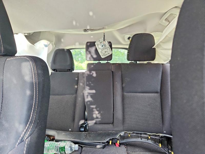 Photo 10 from auction – 2014 TOYOTA RAV4 with VIN JTMRFREV5ED087053