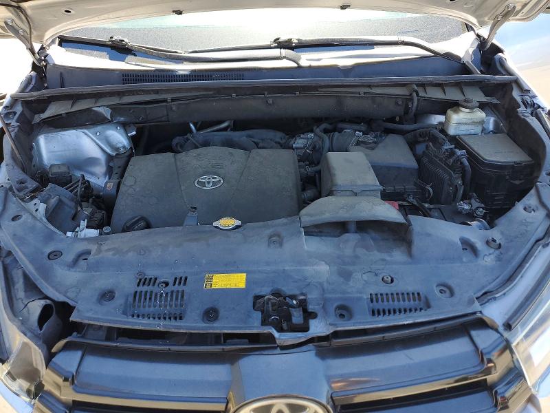 Photo 11 from auction – 2017 TOYOTA HIGHLANDER with VIN 5TDJZRFH5HS359798