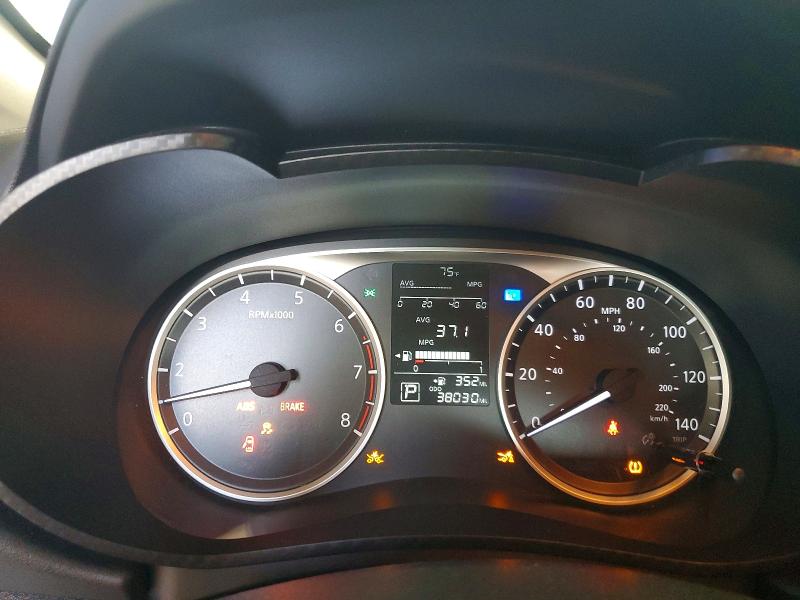 Photo 9 from auction – 2021 NISSAN VERSA with VIN 3N1CN8DV5ML814370