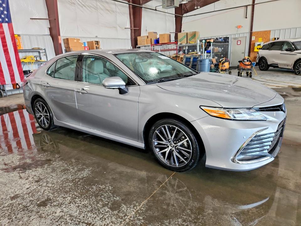 Zdjęcie 4 z aukcji – 2023 TOYOTA CAMRY z VIN 4T1F31AK9PU611487