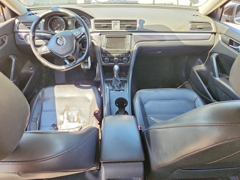 Photo 8 from auction – 2017 VOLKSWAGEN PASSAT with VIN 1VWDT7A36HC032338
