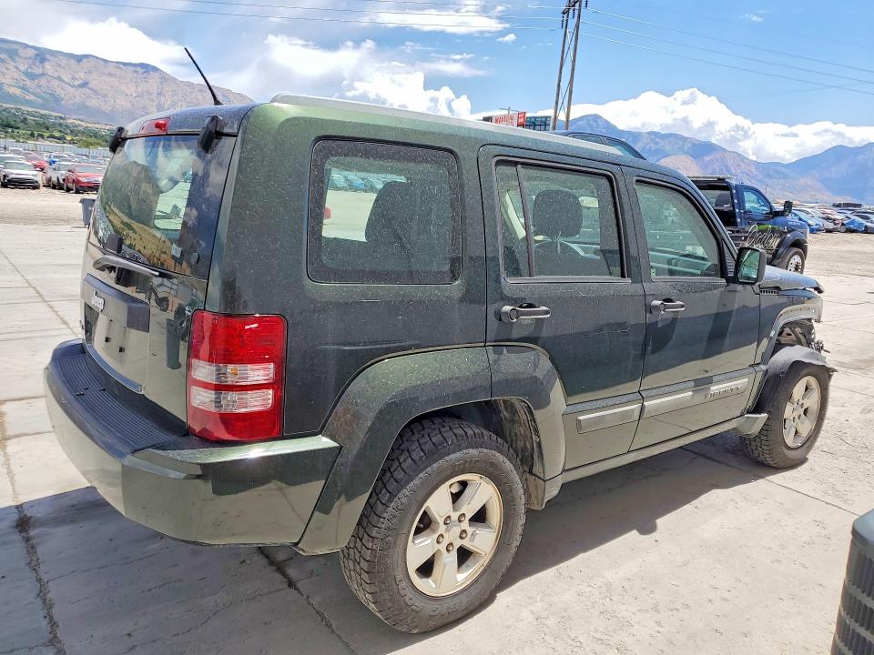 Photo 3 from auction – 2012 JEEP LIBERTY with VIN 1C4PJMAKXCW102507