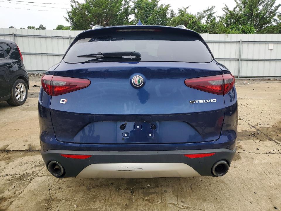 Photo 6 from auction – 2021 ALFA ROMEO STELVIO with VIN ZASPAKAN3M7D09967