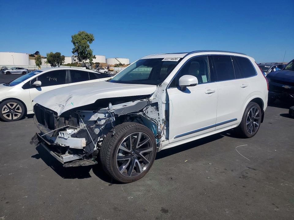VOLVO XC90 2024 with VIN YV4062PE3R1255564 - Photo from auction