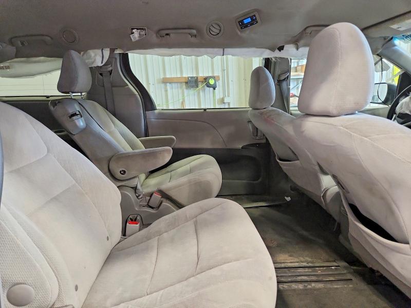 Photo 11 from auction – 2015 TOYOTA SIENNA with VIN 5TDKK3DC4FS647368