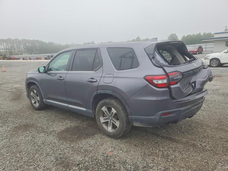 Photo 2 from auction – 2023 HONDA PILOT with VIN 5FNYG2H56PB015334
