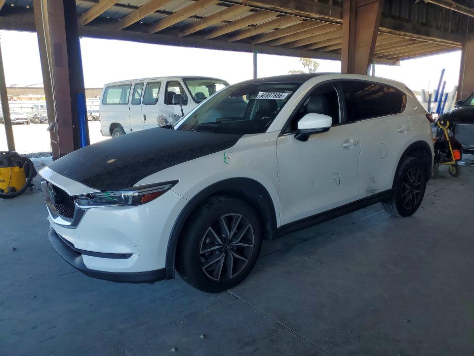 MAZDA CX-5 2018 with VIN JM3KFADM8J1378922 - Photo from auction