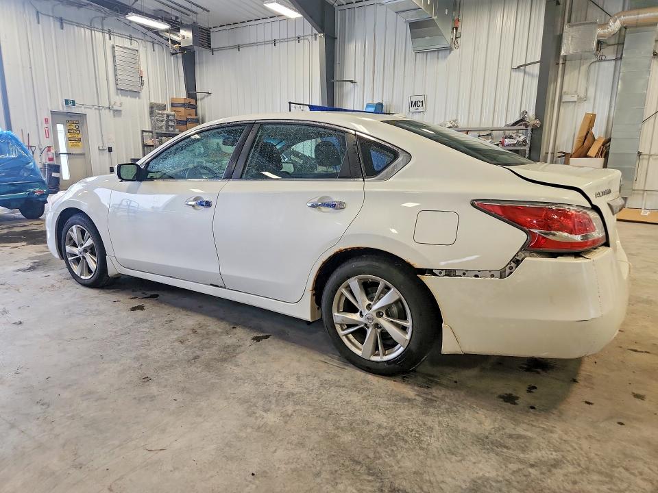 Photo 2 from auction – 2015 NISSAN ALTIMA with VIN 1N4AL3AP9FN867391