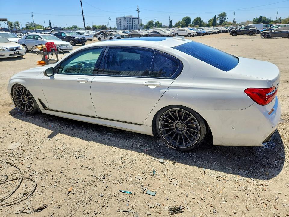 Photo 2 from auction – 2016 BMW 750 with VIN WBA7F2C57GG417114