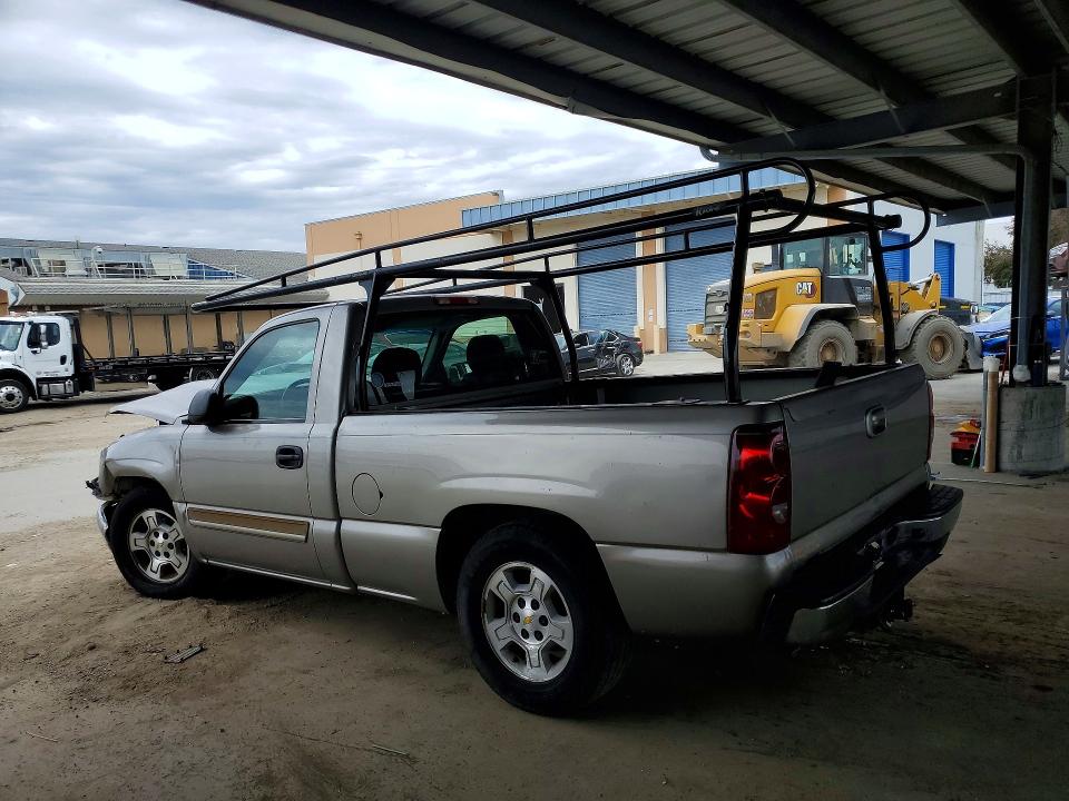 Photo 2 from auction – 2003 CHEVROLET SILVERADO with VIN 1GCEC14T03Z258607