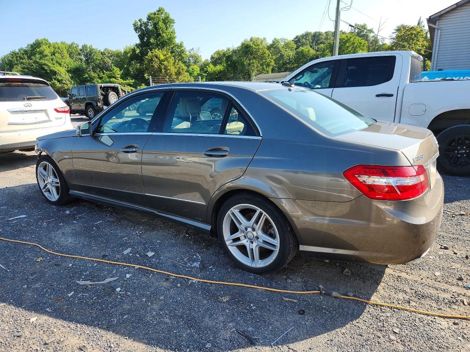 Photo 2 from auction – 2012 MERCEDES-BENZ E with VIN WDDHF8JBXCA567675