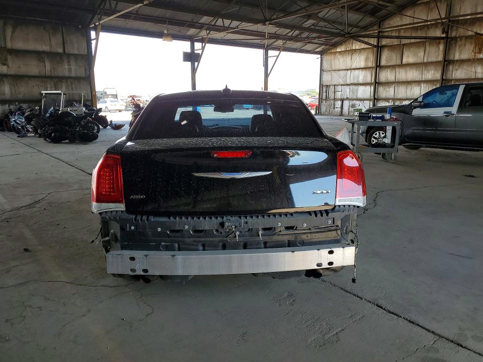 صورة رقم 6 من المزاد - 2018 CHRYSLER 300 مع VIN 2C3CCAKG4JH250489