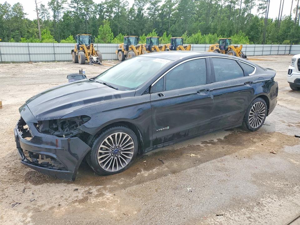 FORD FUSION 2018 with VIN 3FA6P0RU0JR247375 - Photo from auction