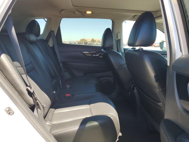 Photo 10 from auction – 2019 NISSAN ROGUE with VIN 5N1AT2MT3KC753465