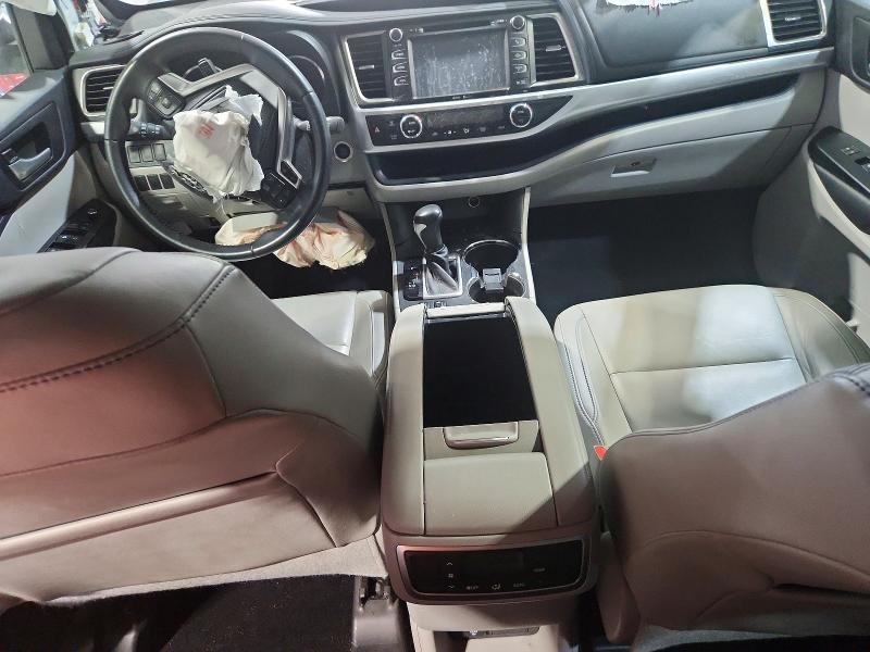 Photo 8 from auction – 2014 TOYOTA HIGHLANDER with VIN 5TDJKRFH6ES045819
