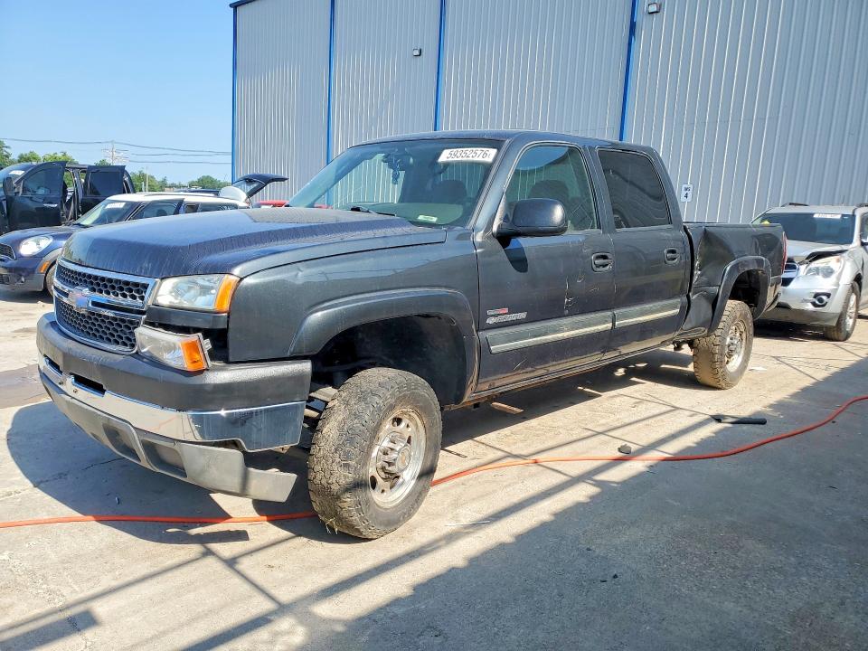 CHEVROLET SILVERADO 2005 with VIN 1GCHC23245F865108 - Photo from auction