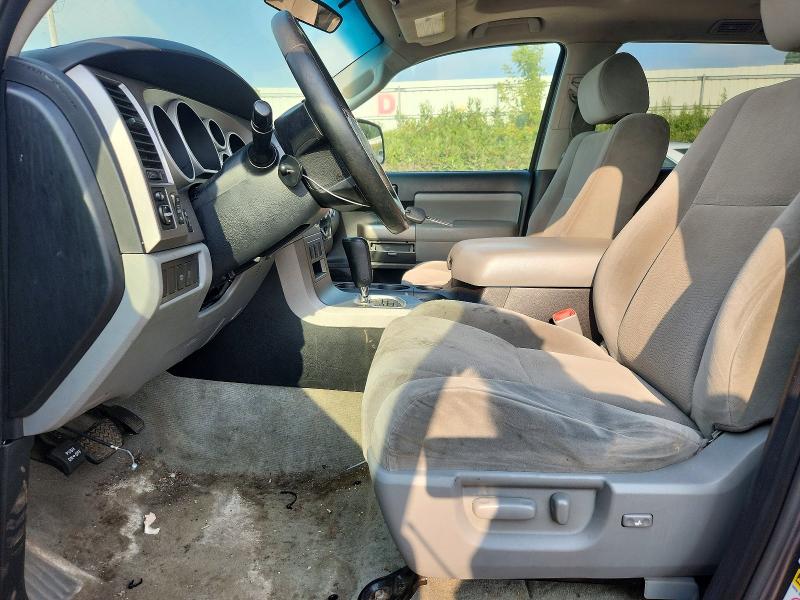 Photo 7 from auction – 2011 TOYOTA SEQUOIA with VIN 5TDBW5G14BS047972
