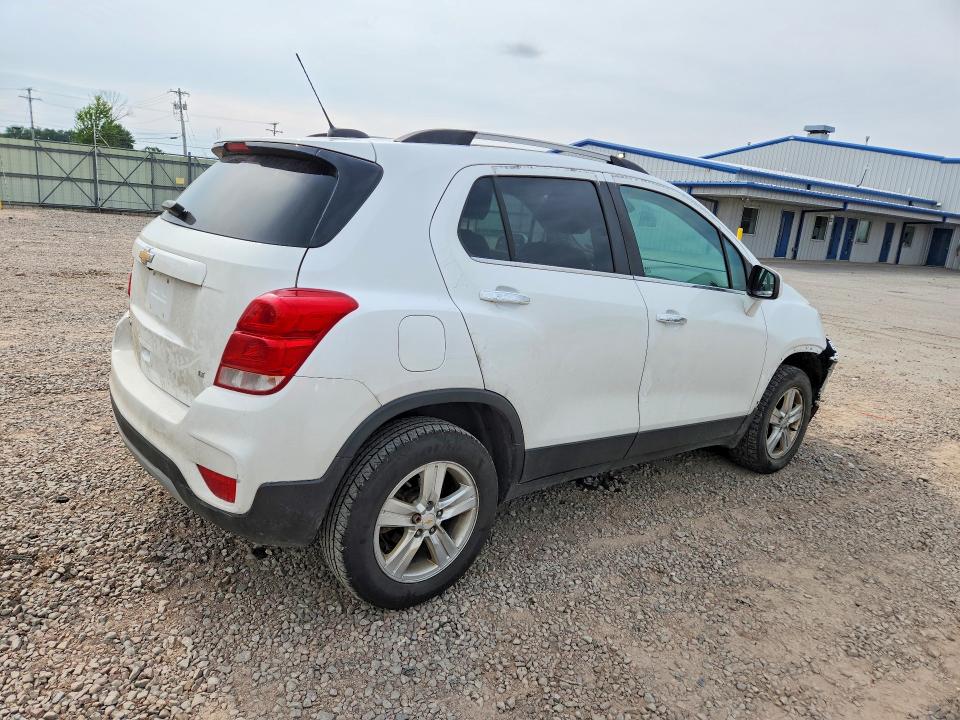 Photo 3 from auction – 2018 CHEVROLET TRAX with VIN KL7CJPSB2JB593333