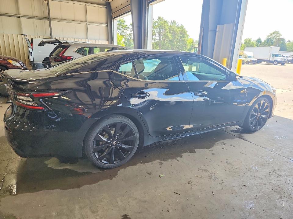 Photo 3 from auction – 2019 NISSAN MAXIMA with VIN 1N4AA6AV0KC361752