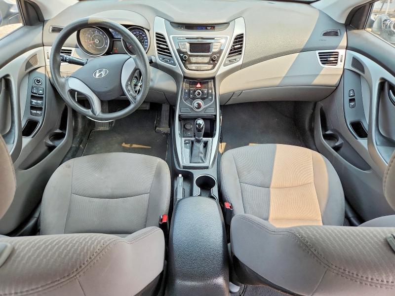 Photo 8 from auction – 2016 HYUNDAI ELANTRA with VIN 5NPDH4AE4GH671034