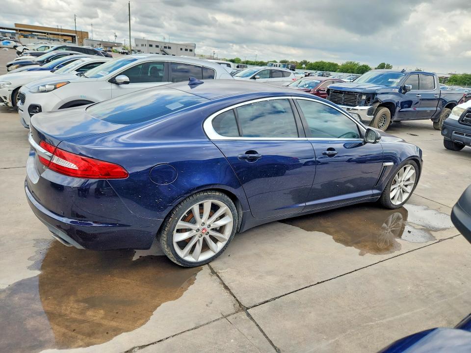 صورة رقم 3 من المزاد - 2015 JAGUAR XF مع VIN SAJWA0F77F8U88175