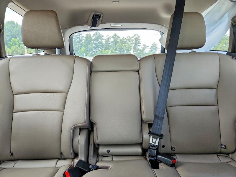 Photo 10 from auction – 2019 HONDA PILOT with VIN 5FNYF5H52KB007258
