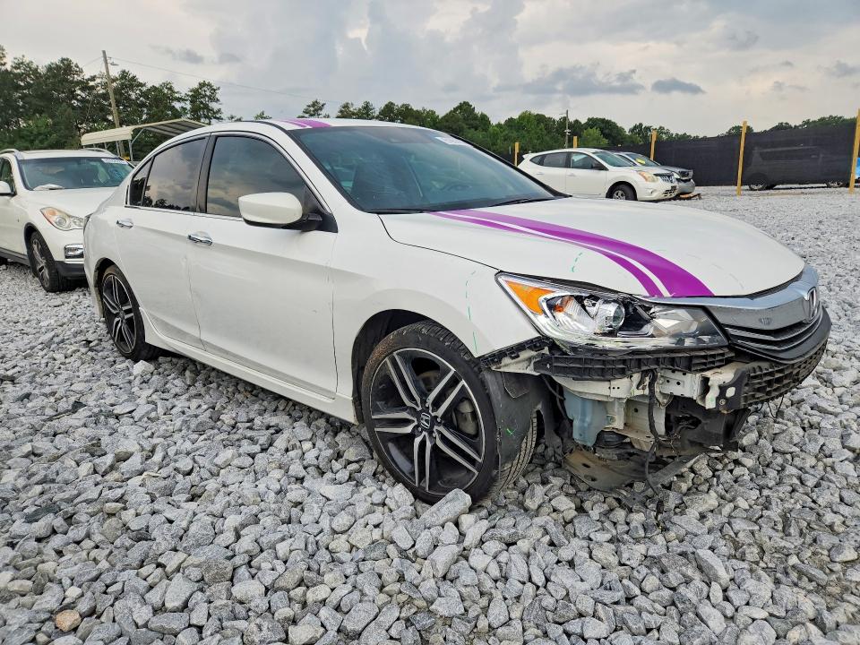 Photo 4 from auction – 2017 HONDA ACCORD with VIN 1HGCR2F65HA022321