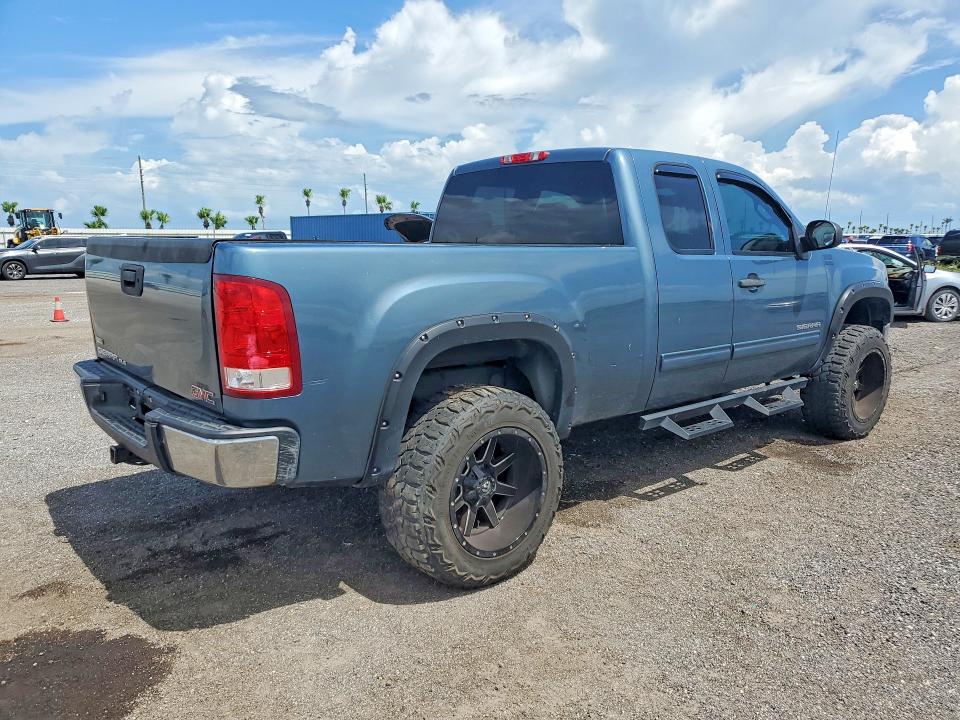 Photo 3 from auction – 2011 GMC SIERRA with VIN 1GTR1VE07BZ456103